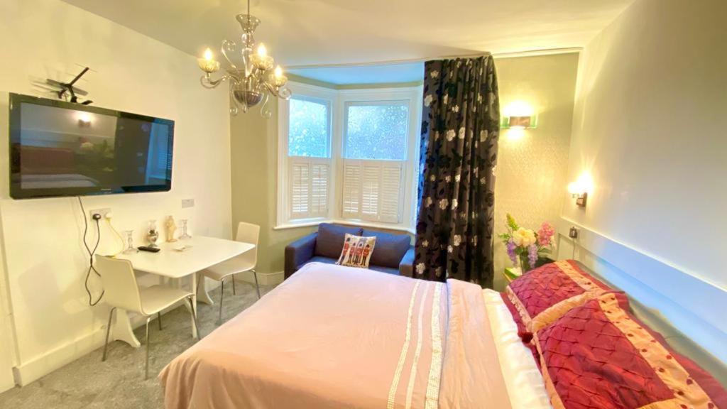 Modern And Cosy Studio Flat London Exterior photo